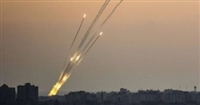 إيران تهاجم إسرائيل بعشرات المسيّرات والصواريخ