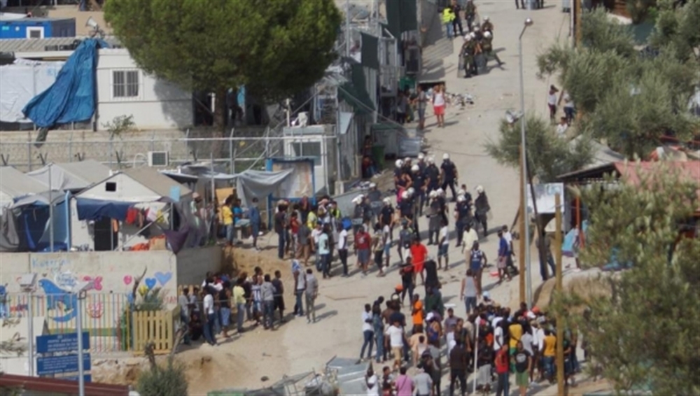 مقتل مهاجر يمني بعد تعرضه لعملية طعن في جزيرة يونانية