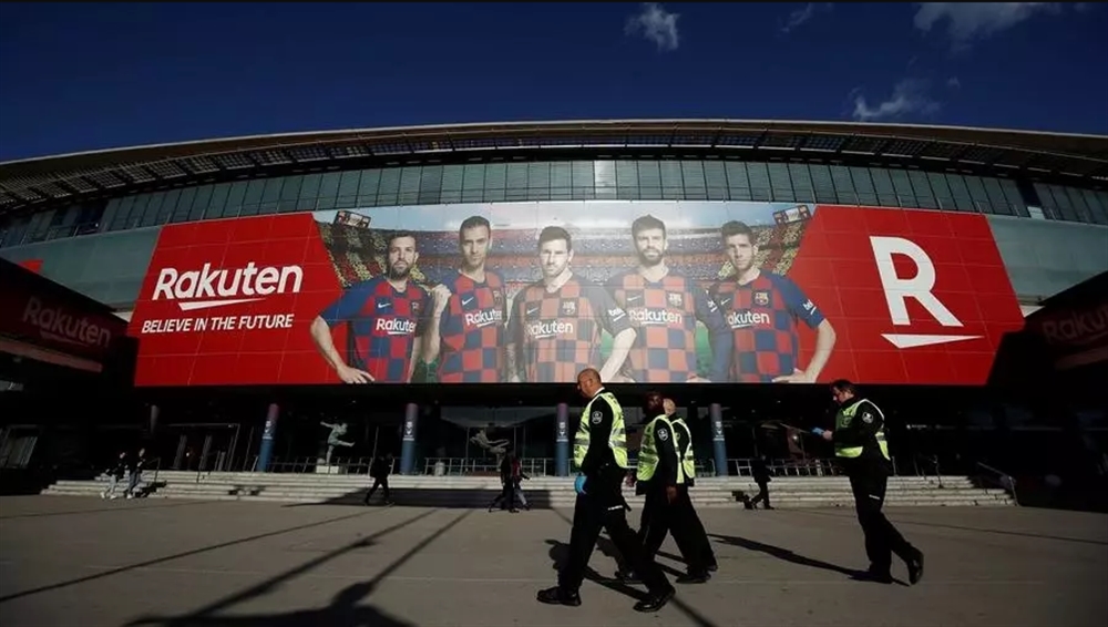 نادي برشلونة يعلن خفض الرواتب بسبب توقف البطولات على خلفية تفشي كورونا