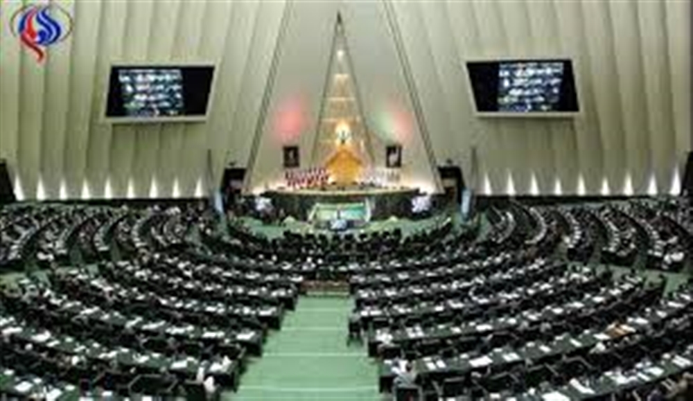 إيران:  برلمانيون يعلنون استعدادهم لمرافقة قافلة سفن إغاثية الى اليمن